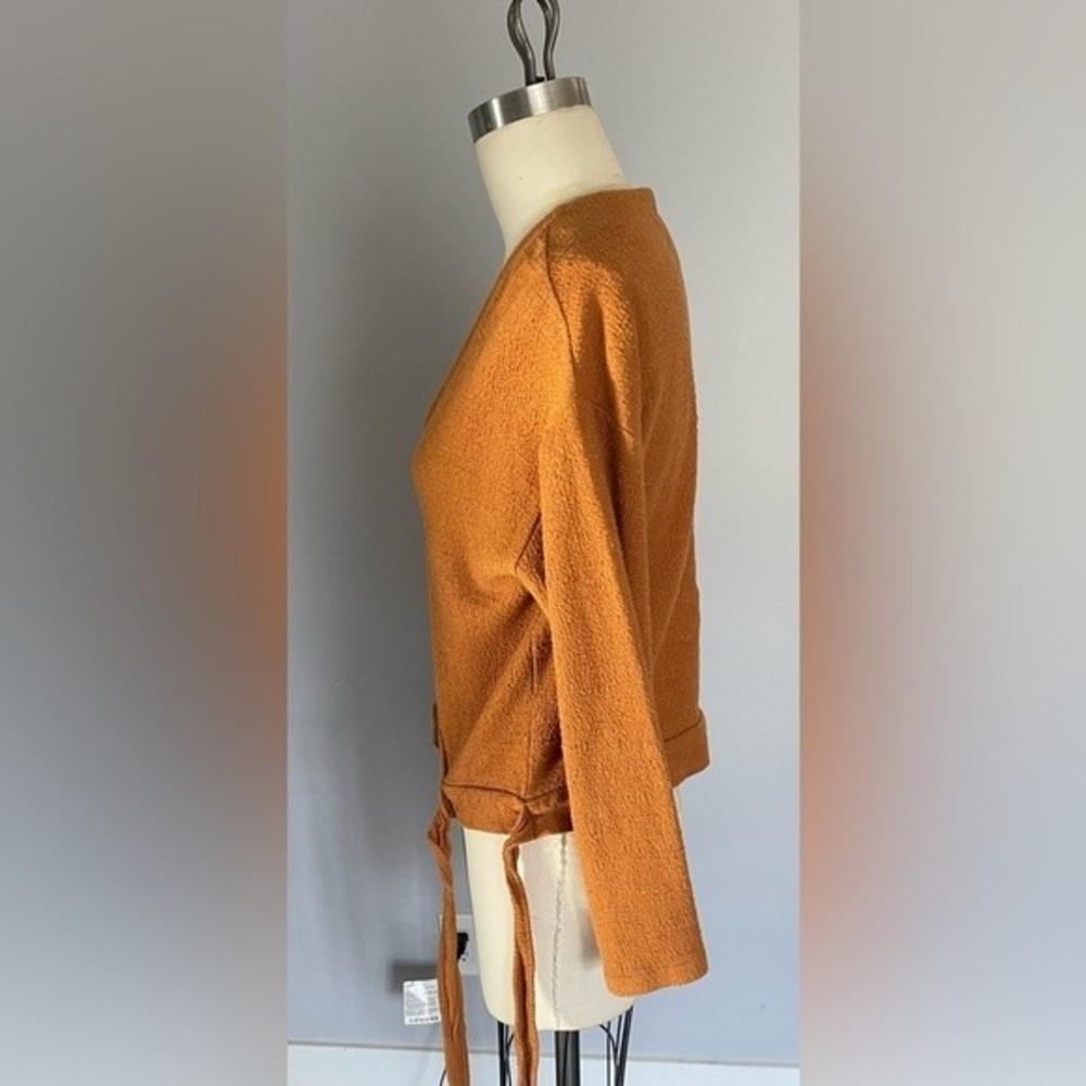 Madewell Texture & Thread Medium Terra Cotta Brown Long Slv Wrap Side Tie Top - Picture 4 of 6